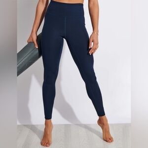 Girlfriend Collective 4007 Navy High Rise Compression Leggings Size Small NWOT